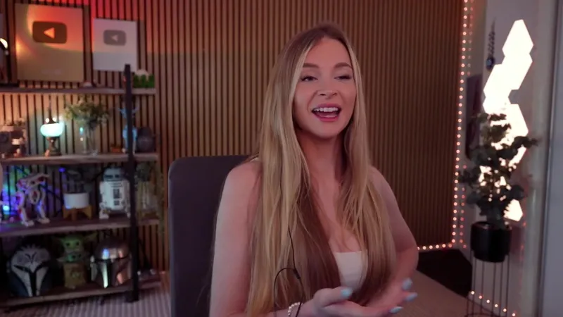 Bebahan Blonde Girl React to gets wild at the sex dungeon in this steamy video