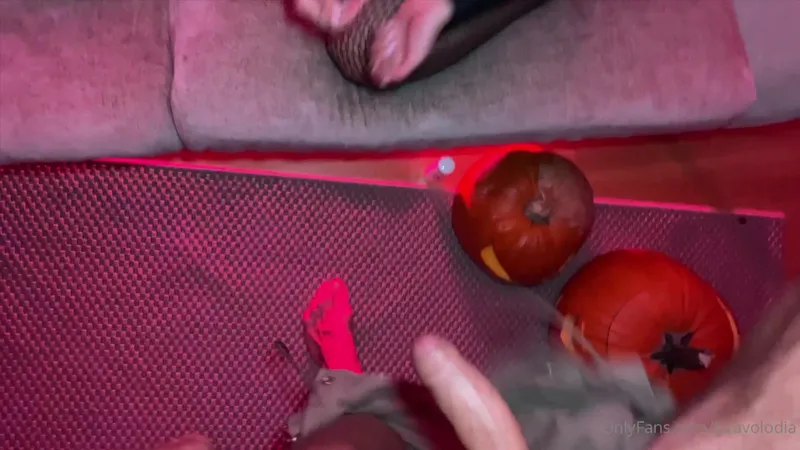 Lena Polanski, littlepolishangel and czihuahua in Steamy Threesome with Badvolodia from OnlyFans Video