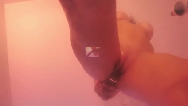 Katee Owen Fucks Herself With a big Dildo in This Live Stream Masturbation Video