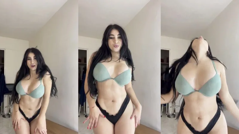 Ebony Goddess Magaly Play In Sexy Lingerie Showing Her Curvy Body In Miami Video