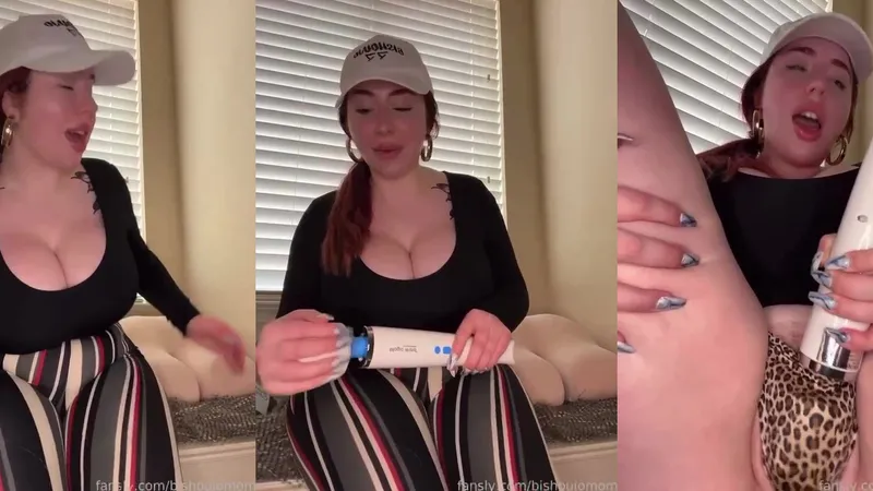 Bishoujomom Masturbate With A Vibrator In This Video