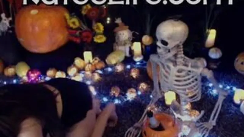 Kateelife Strips And Plays With Huge Boobs in Halloween Video