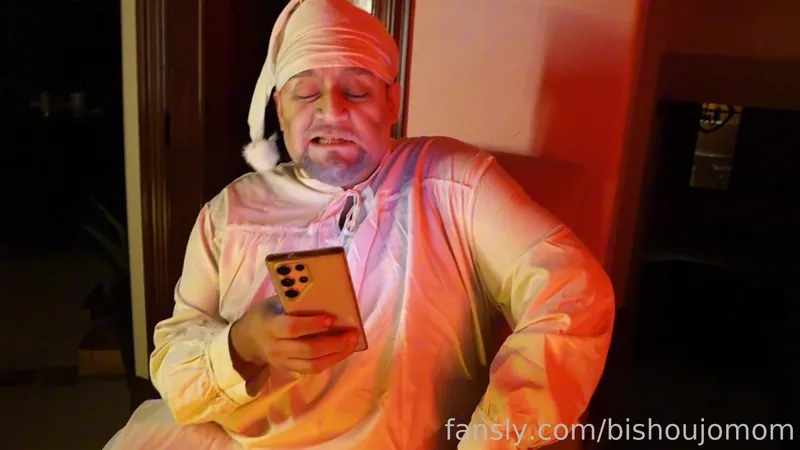 Bishoujomom Gives A Spooky Chained Ghost Blowjob In Halloween Special Video