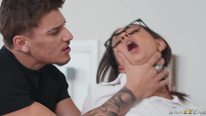 Hailey Rose Getting Hardcore Pussy fuck from Step brother While Studying Video