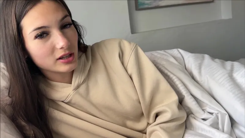 Sophie Tyler Sick Day Fucks and Sucks off Stepdad in Hot POV Video