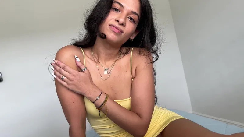 Horny Latina Step Sister Wants Cock ~ Luxe La Fox ~ Household Fantasy ~ Scott Stark