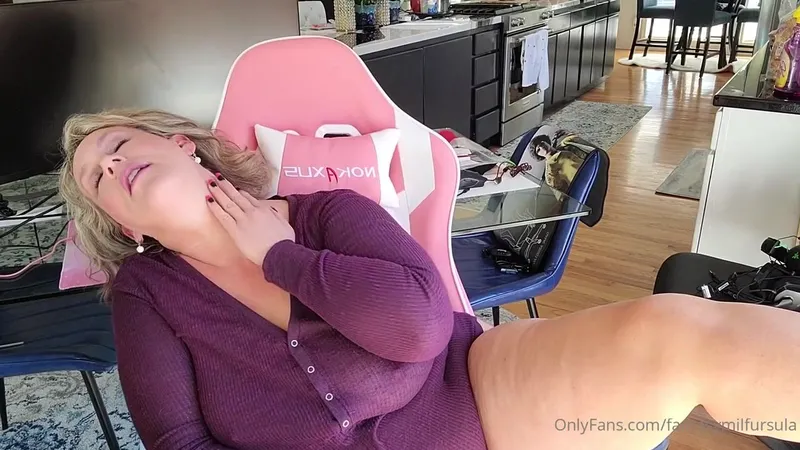 fantasymilfursula OnlyFans Curvy Goddess Teasing in Office Chair While Showing Off Her Pussy and Ass