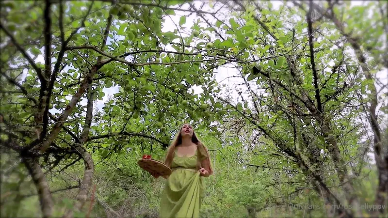Rose Kelly's Outdoor Blowjob and Pussy Play in Nature