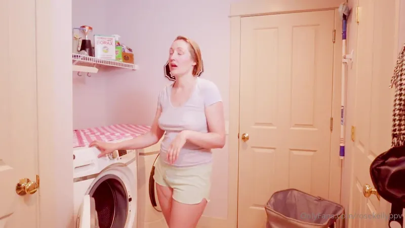 RoseKellyPPV's Laundry Day Blowjob in the Laundry Room