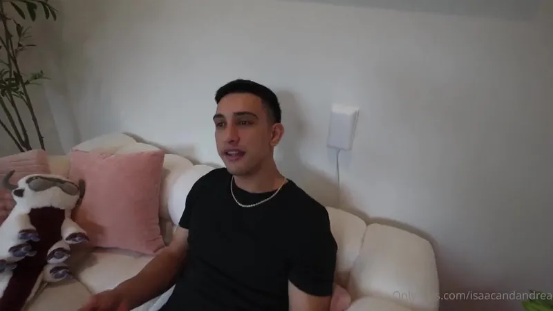 Isaacandandrea OnlyFans Exclusive Video: Curvy Goddess Andrea Teases in Tight Bras as Isaac Guesses the Size.