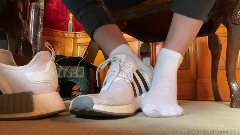 ekaterinalisina OnlyFans video Feet Tease with socks and sneakers during live stream.