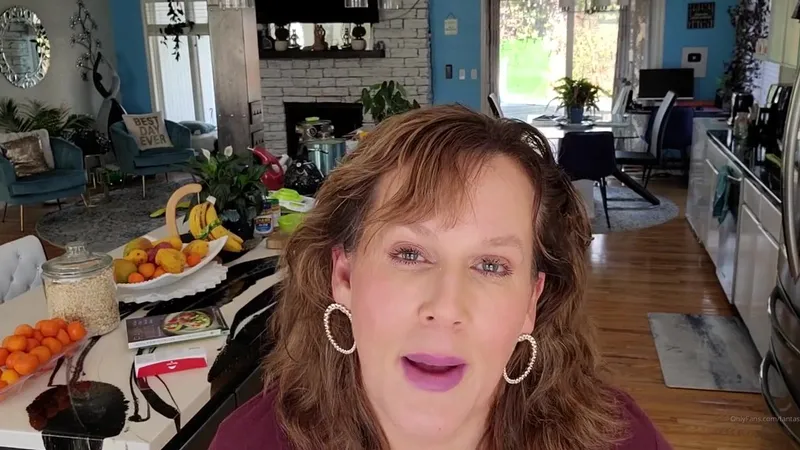 Ursula Andreia fantasymilfursula OnlyFans Curvy Goddess Twerking Tease Video in a Bikini