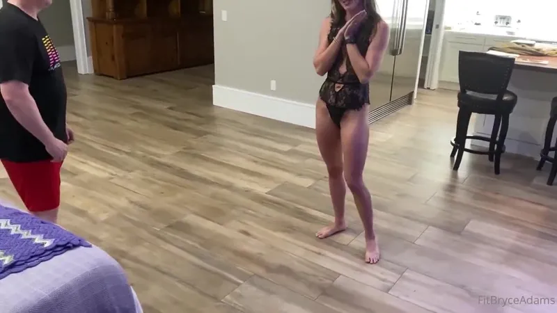 FitBryceAdams gets naked and rides a fan in leaked fucking video