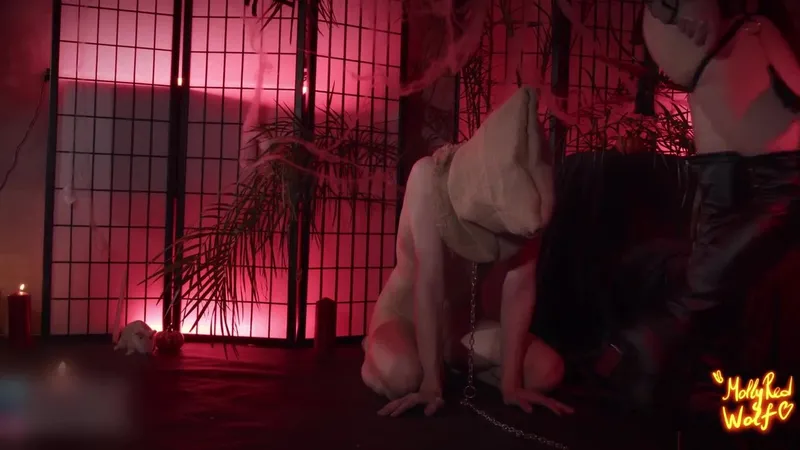 MollyRedWolfC stars in a demonic fantasy as a seductive concubine in this steamy 4K video