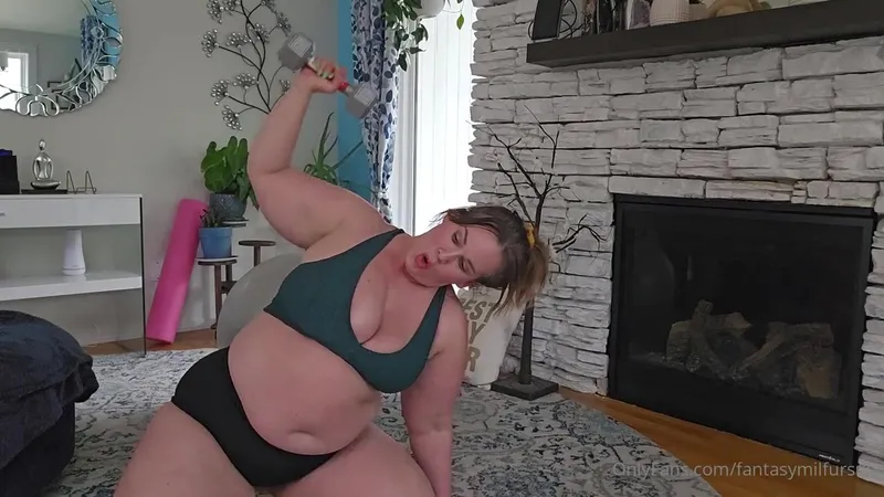 Ursula Andreia aka fantasymilfursula OnlyFans Video Must-Watch Her Tease That Pussy After an Intense Gym Session