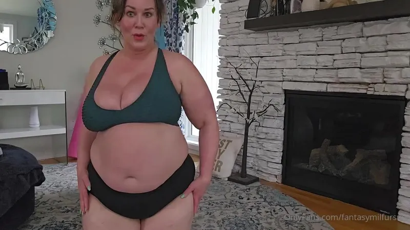 Ursula Andreia aka fantasymilfursula OnlyFans Video Must-Watch Her Tease That Pussy After an Intense Gym Session