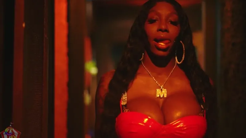 GibbyTheClown Must-Watch Ebony Mystique Teases Big Cock Surprise Video