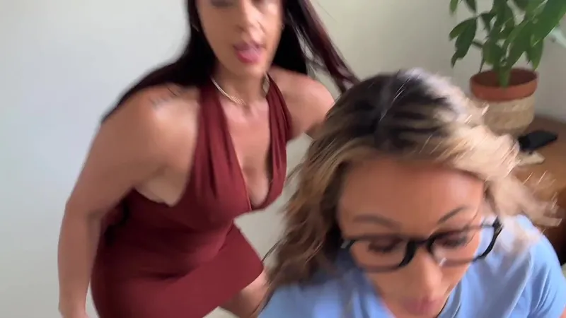 Must-Watch Monica Minx & Miss Raquel Bang Step Siblings In Taboo Household Fantasy Video