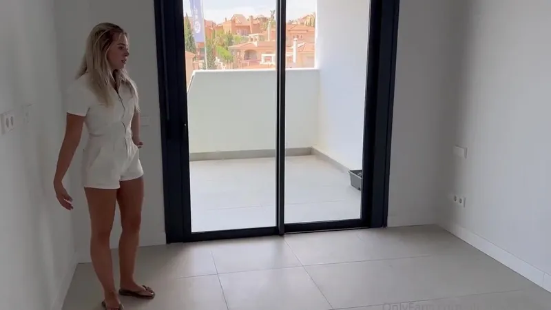 Alexia Woods Stars in Leaked Realtor Fuck Tape Video