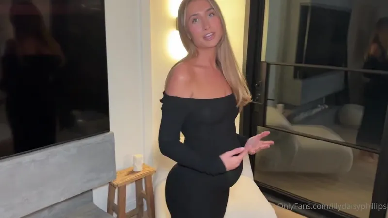 Lillian Phillips Expecting and Exposed in This Leaked Fuck Flick
