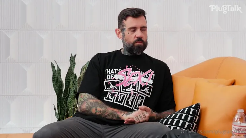 Lena The Plug Valentine's Day Fuck Fest Video