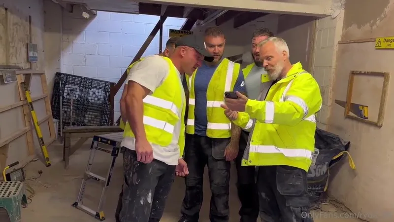 Bonnie Blue Gets Dirty With Hungry Builders In Leaked Gangbang Video