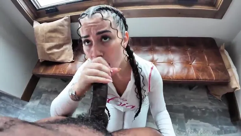 Jadeteen Takes BBC & Teases A Messy Creampie In Leaked Video