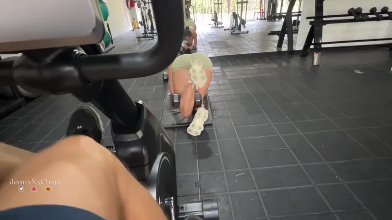 The skinny girl at the gym told me she needed milk for her smoothie and she didn't leave a drop. C