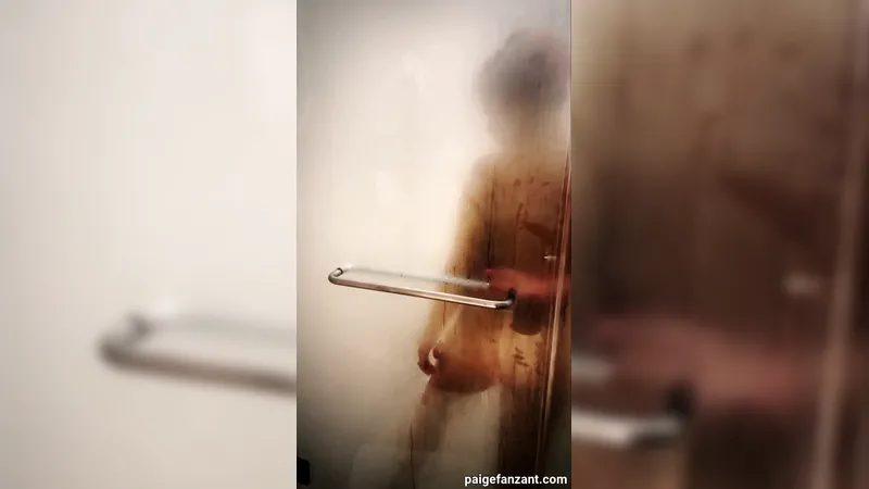 Paige VanZant Naked Shower Voyeur Leaks