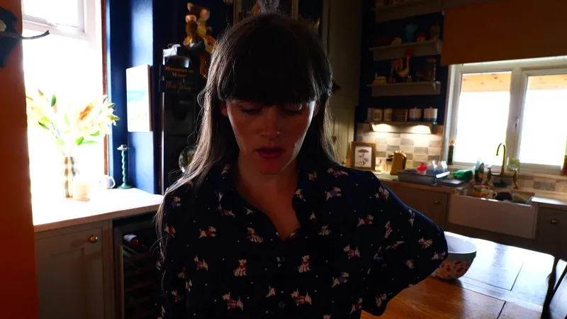 Sydney Harwin Must-Watch Video Where Mommy Cant Be Late For Her Hardcore Fuck Session