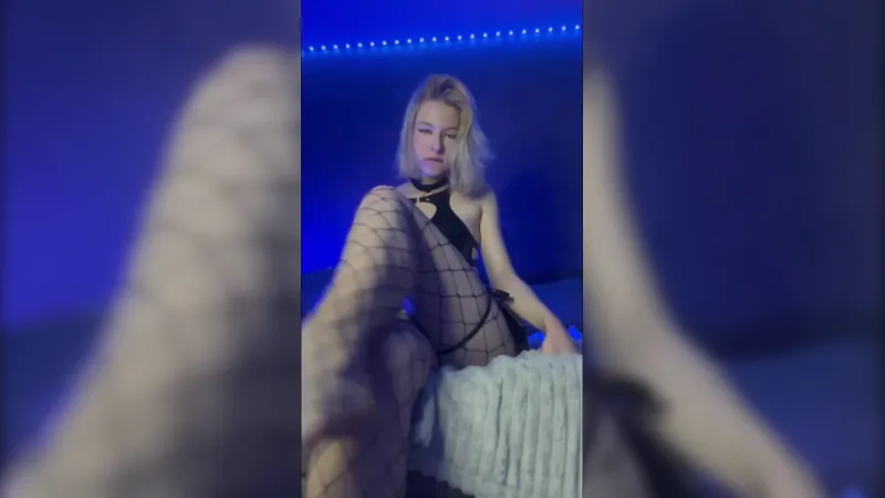 Kita Reine Nude Strip Tease Fansly Leak