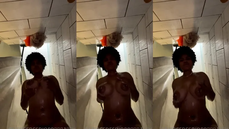 Alixeanaly Tease Pussy Solo Shower Video