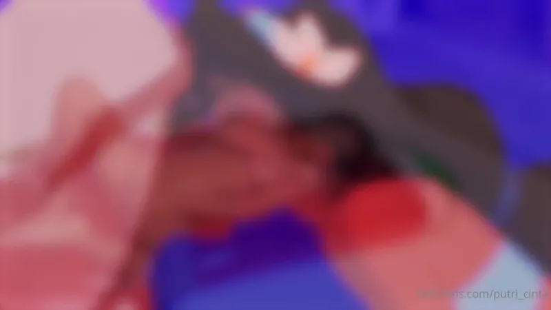 Putri Cinta Teases Completely Nude in Sensational OnlyFans Video