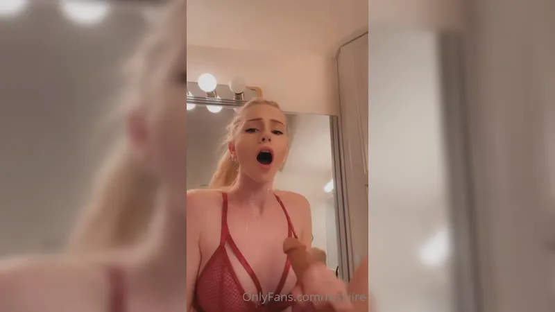 MsFiiire Deepthroat Dildo Blowjob