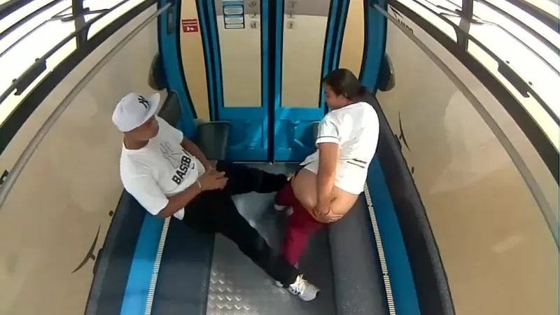 Couple Bangs in Guayaquil Cable Car Sex Video