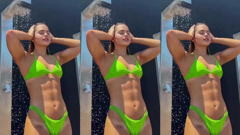 Luanaa Lonso Teases Her Nude Curves And Big Booty In This Sexy Video