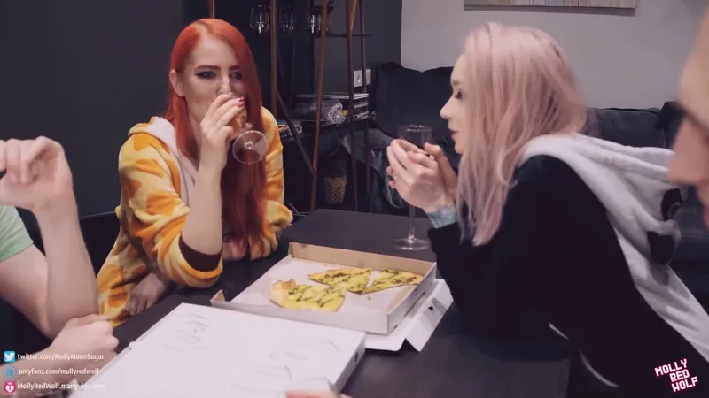 Hot MollyRedWolf Sextape With 3 Best Friends Video Tape Leaked – Famous Internet Girls