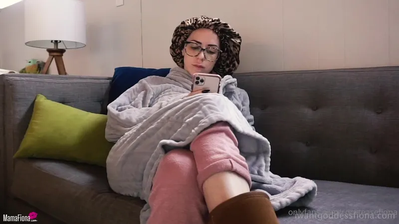 Fiona Teases Her Petite Frame in Epic OnlyFans Fucktoy Video