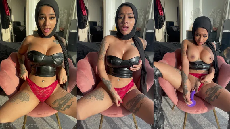 Yasmina khan dildo fuck