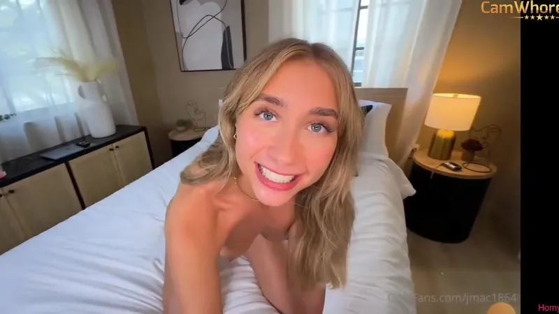 Lillian Phillip Teases in Amateur POV Fuck Video With Jmac