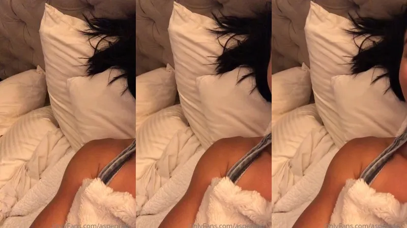 Aspen Rae Teases in Nude OnlyFans Blowjob Video Must Watch