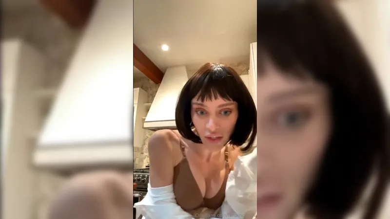 Lana Rhoades Brand-New PPV Video Baring it All in The Kitchen