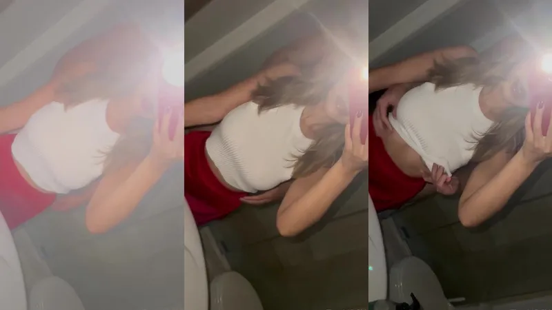 that1iggirl Teases Her Tight Ass in Explicit Video