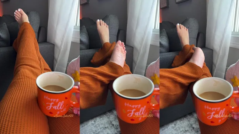 sams soles21 Teases Her Wet Pussy In Leaked Sex Video
