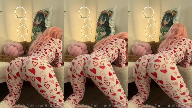 Babyfooji Teases Her Glorious Natural Tits in Leaked Nudes Video