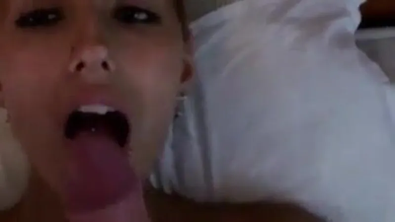 Loirinha Drinks Her Older Studs Creamy Milk in Steamy Video