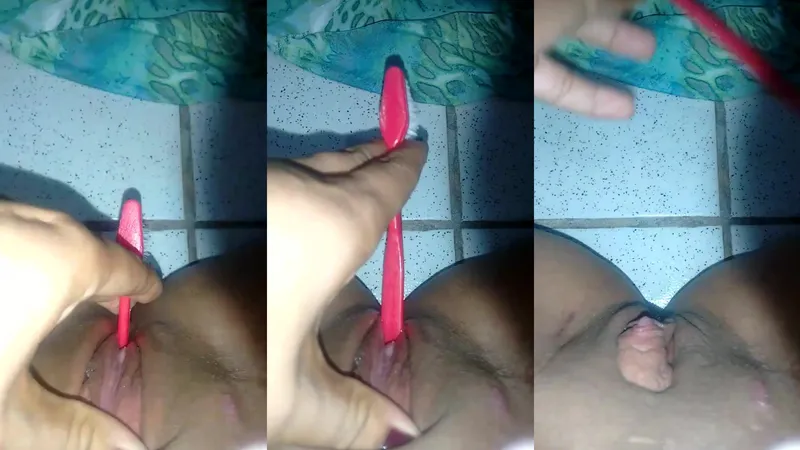 LunaLopez teases her pussy in steamy video