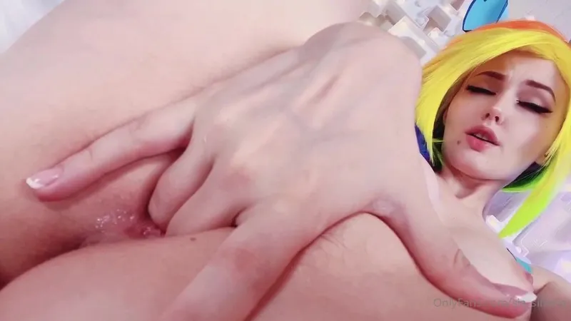 Exclusive Sia Siberia Teases in Nude Leaked Video