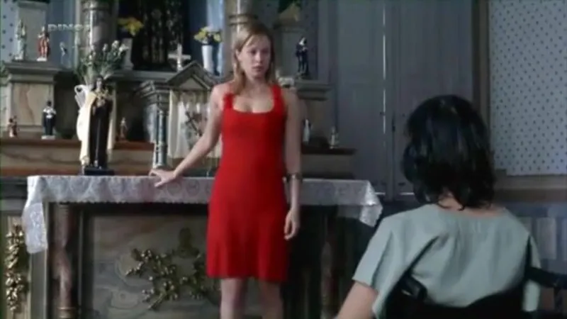 Mariana Ximenes stars in steamy Brazilian fuck fest video