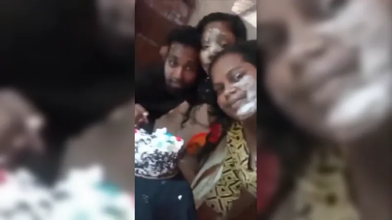 Boyfriend fucks her hard at girlfriend’s birthday party
 Indian Video Tape